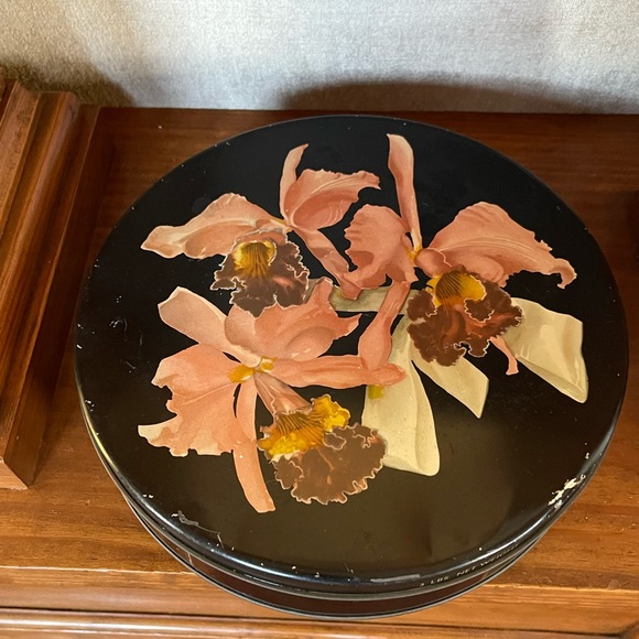 Vintage Canco Candy Tin Helen Harrison 1930’s - Picture 8 of 10